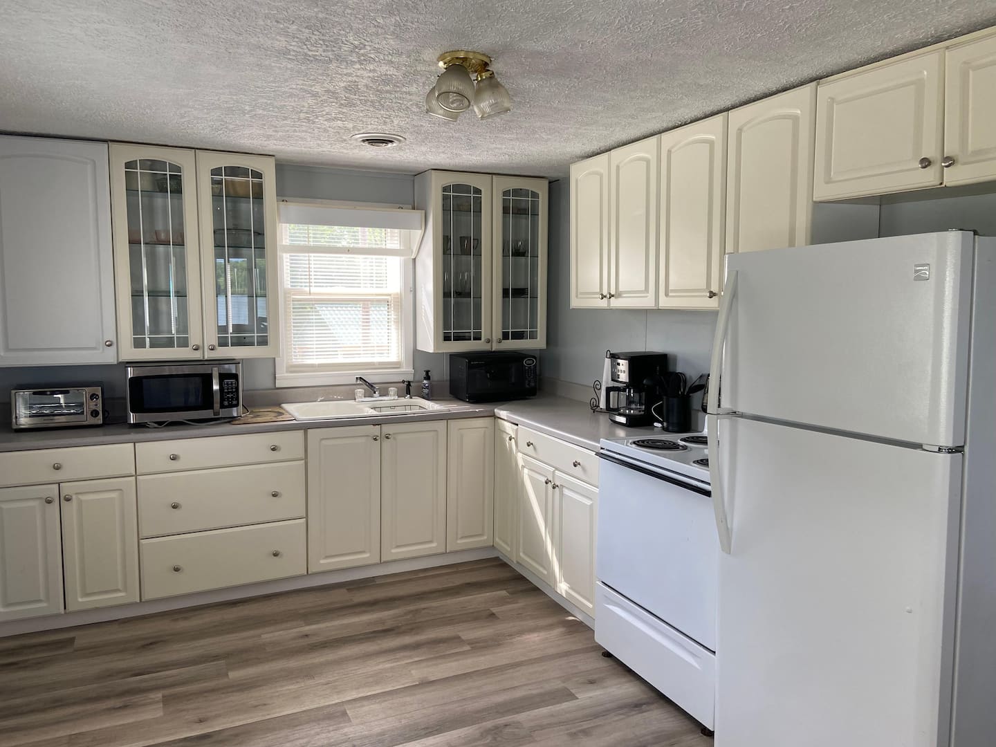 Fully stocked kitchen